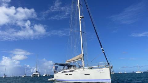 Jeanneau Sun Odyssey 409 Performance : At anchor in Martinique