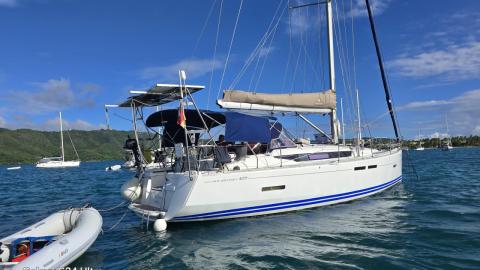 Jeanneau Sun Odyssey 409 Performance : At anchor in Marin Martinique