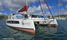 Cata Thaï Grand-voyage 44 : At anchor other view