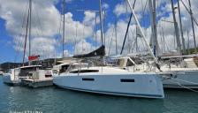 Jeanneau Sun Odyssey 380 : In marina