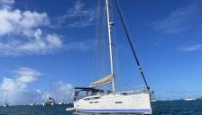 Jeanneau Sun Odyssey 409 Performance : At anchor in Martinique