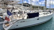 Jeanneau Sun Odyssey 43 : In marina