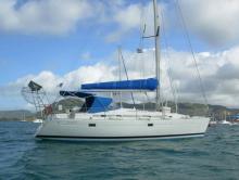 Anchorage in Martinique - Beneteau Oceanis 381, Used (1996) - Martinique (Ref 210)