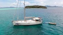 Bénéteau Oceanis 473 : At anchor in The Caribbean