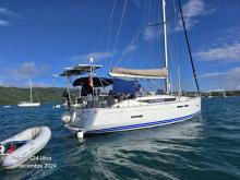 Jeanneau Sun Odyssey 409 Performance : At anchor in Marin Martinique